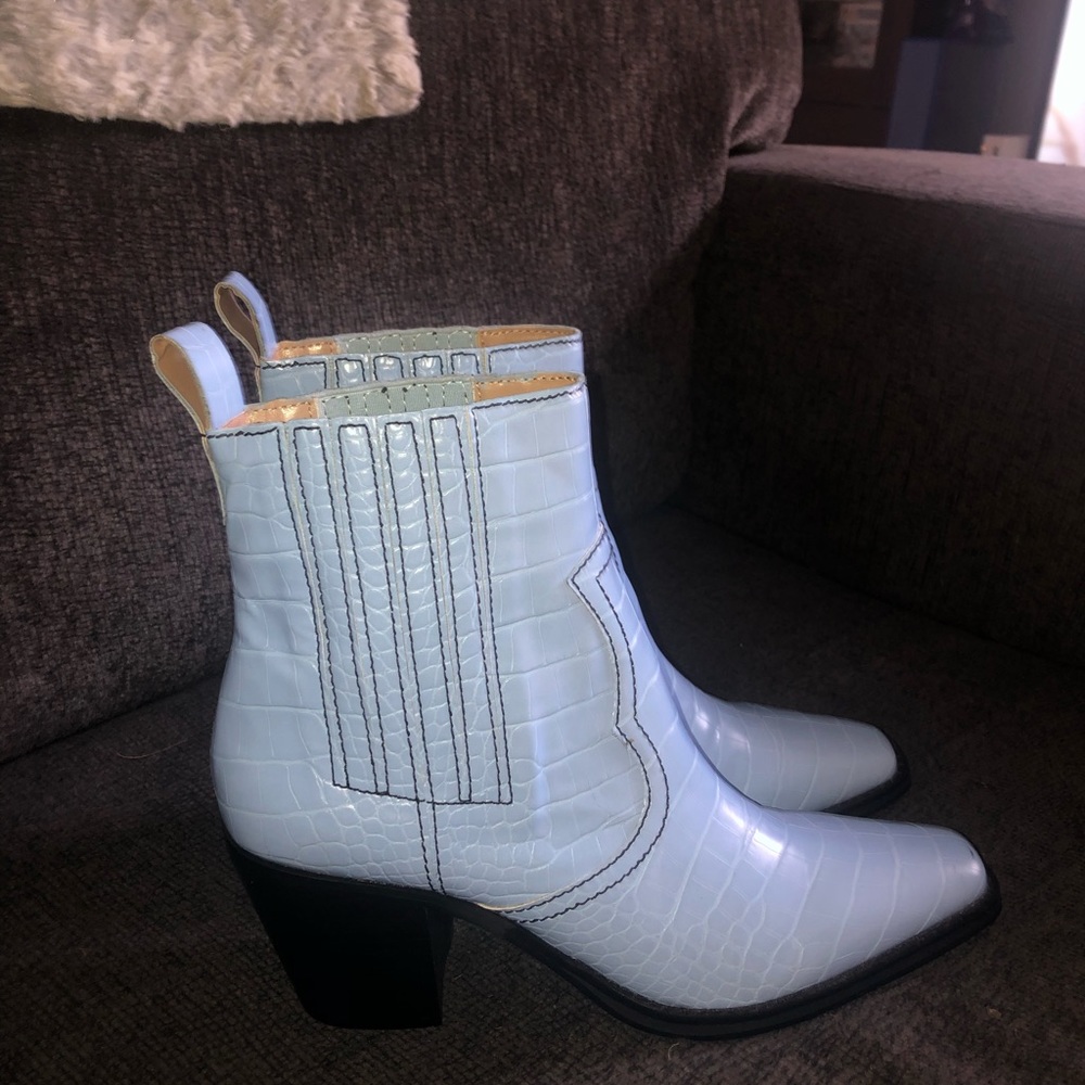 Steve Madden cowboy booties
